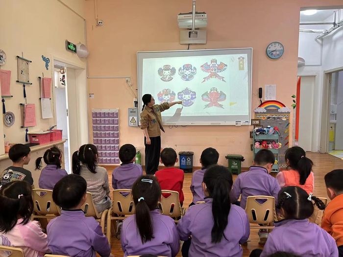 纸鸢伴春意！蒙润幼教集团开展风筝节系列活动