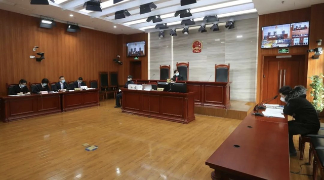 19.9元拍写真最后花了两万多，被引导网贷支付!