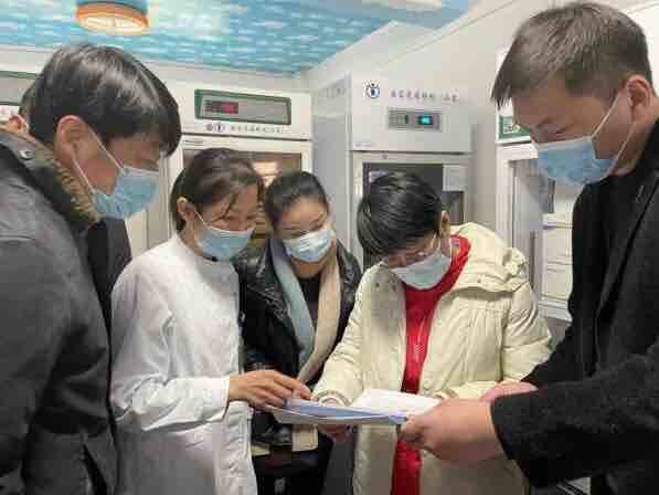 山东省药监局党组书记、局长于涛到济宁梁山县调研药品监管和基层联系点工作