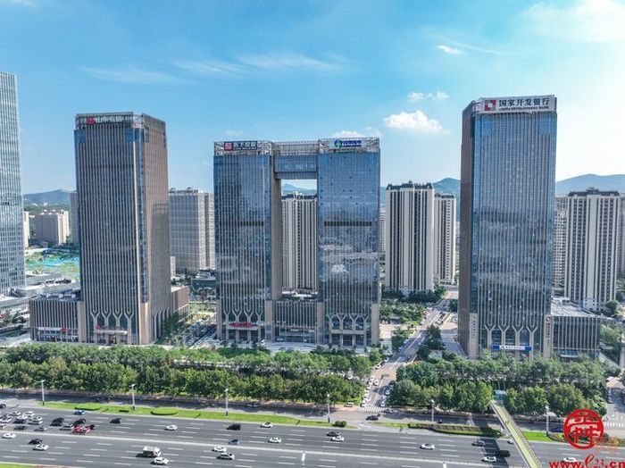 历下控股转型发展蹚出新路子，硬核实力创启多元发展新未来