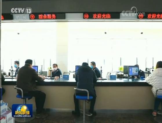 政策“组合拳”稳住外贸基本盘