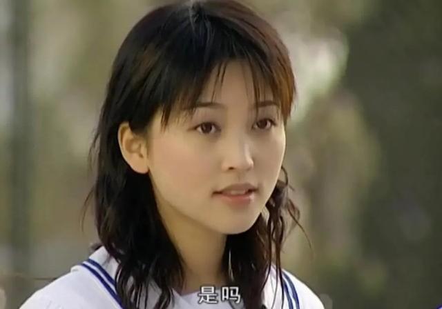 黄圣依金莎20年前合照|【颜值抗打】黄圣依金莎20年前合照上热搜 没有PS的年代到底谁更美？