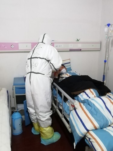 疫”线党员用坚韧阐释人间大孝