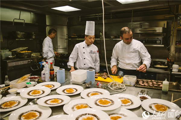 第二届“欢乐春节——行走的年夜饭”活动在伦敦举办