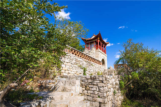 秋日原山如诗如画