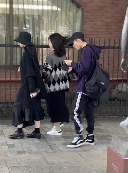宋妍霏助理手机壁纸|宋妍霏助理手机壁纸上热搜是怎么回事？网友什么态度？