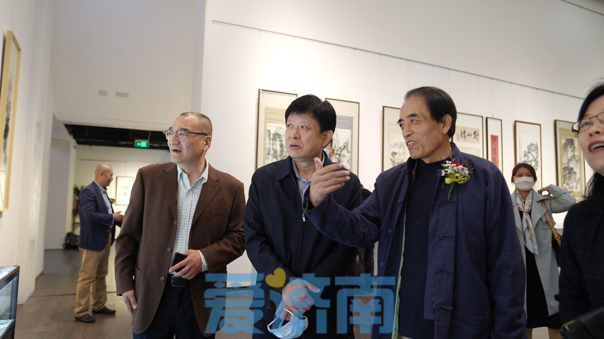 一场画展读懂“半部”山东美术史，“师道——刘曦林艺术承传谱系展”在济南举办