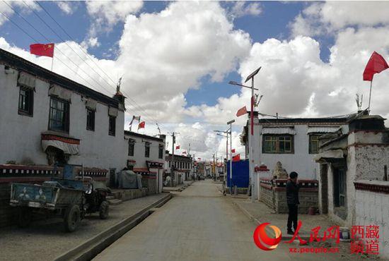 西藏岗巴县吉汝村：民族团结之花在祖国边疆盛开