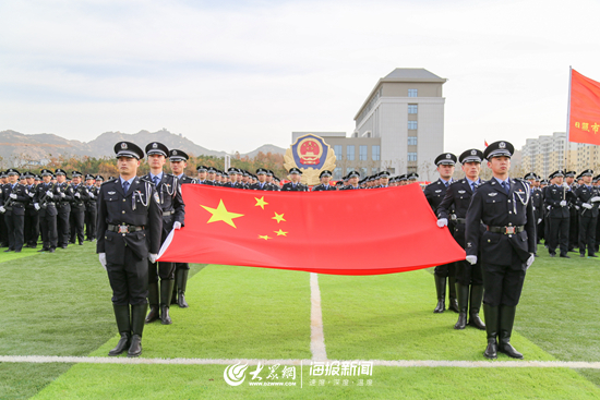 这就是山东丨全警实战大练兵 日照1200名民警展飒爽英姿