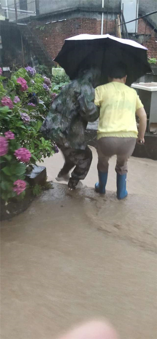 与时间赛跑！临安突遇局部强降雨，已转移400多人