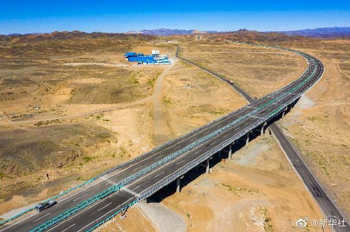 京新高速全线建成通车