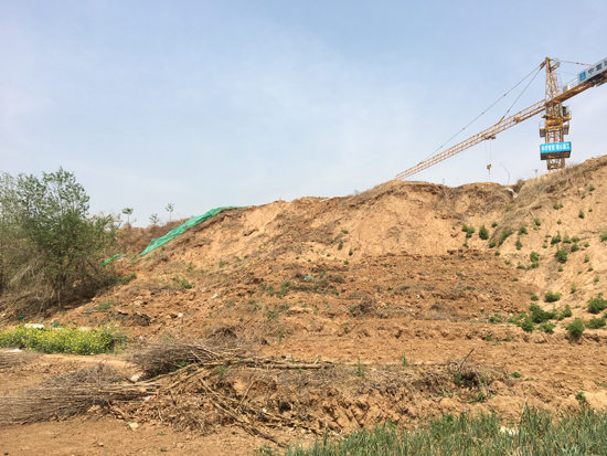 啄木鸟在行动：历城区幼安街和唐冶东路交叉口西北侧渣土裸露