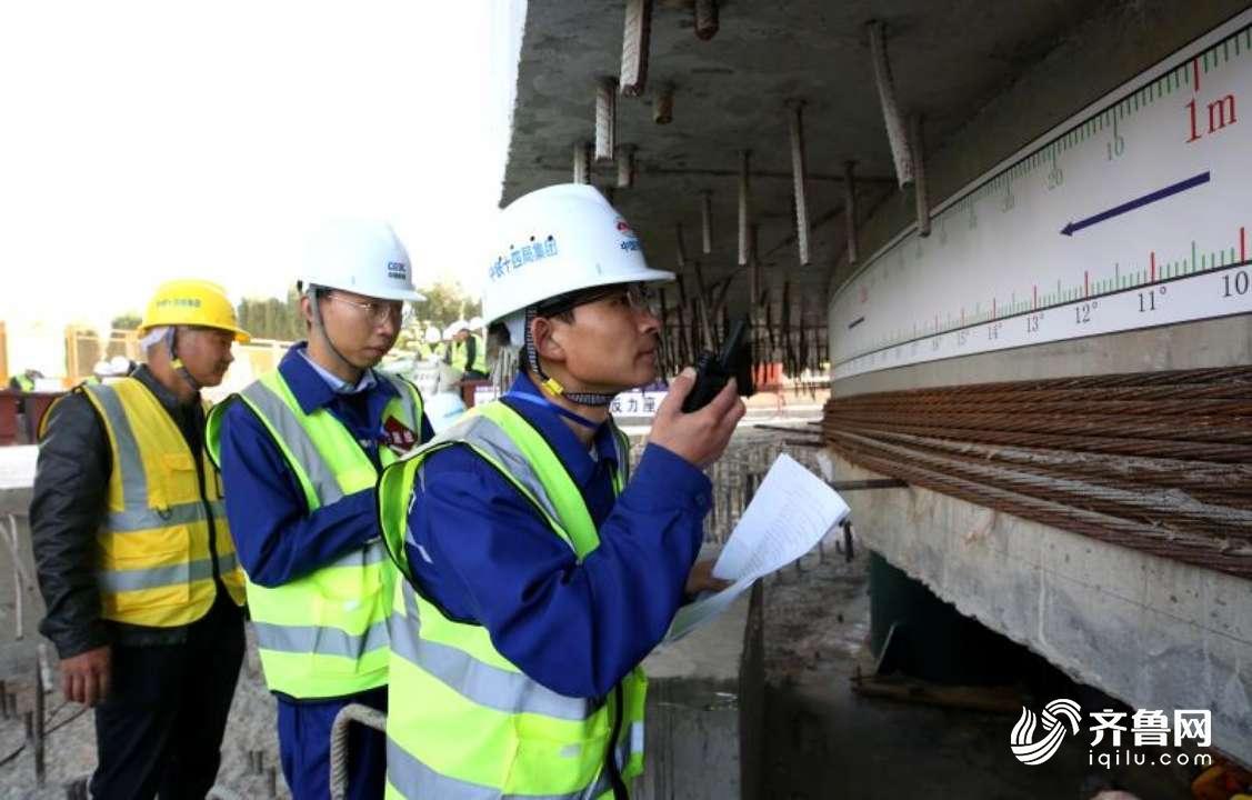 历时60分钟！枣菏高速跨京九转体桥顺利完成转体