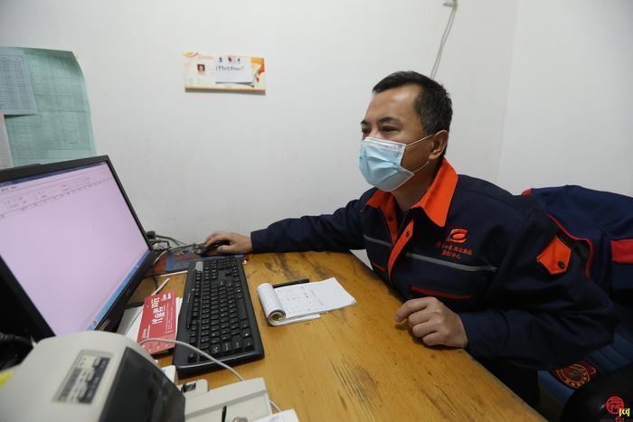 济南报业发行员：发行铁军，服务千家万户