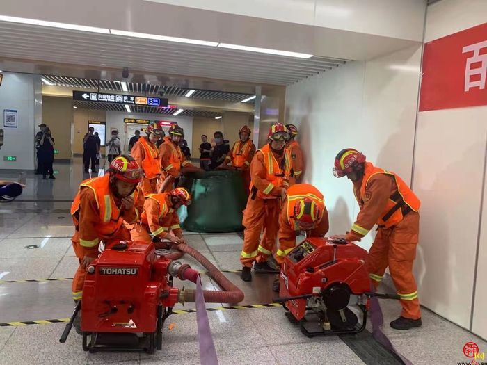 济南开展地下轨道交通防汛综合实战演练