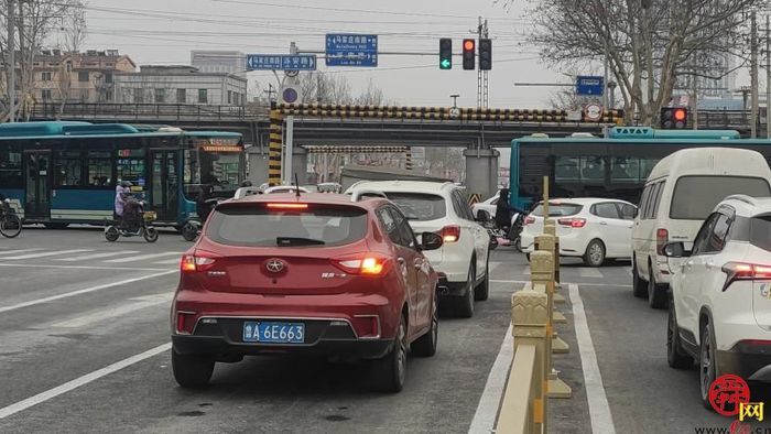 信号灯组合看了发懵？掌握规律很轻松！