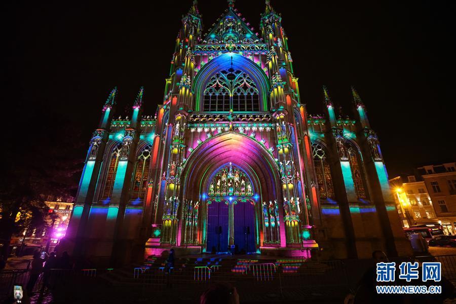 炫彩灯光节“点亮”布鲁塞尔