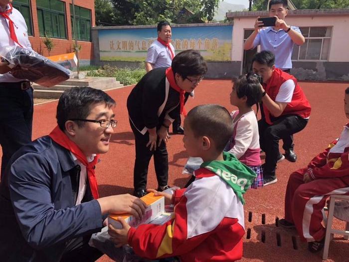 扶贫在行动！济南市住建系统开展脱贫攻坚活动