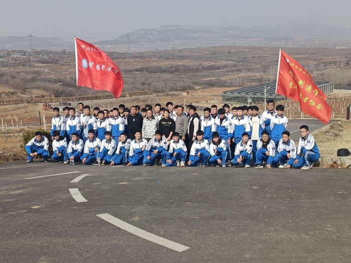 济南市技师学院智能制造学院组织开展学雷锋志愿服务活动
