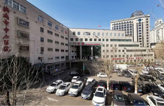 严把预检关口 济南市中心医院全面开诊