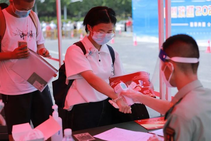 圆梦！孟祥斌烈士女儿到父亲的母校报到