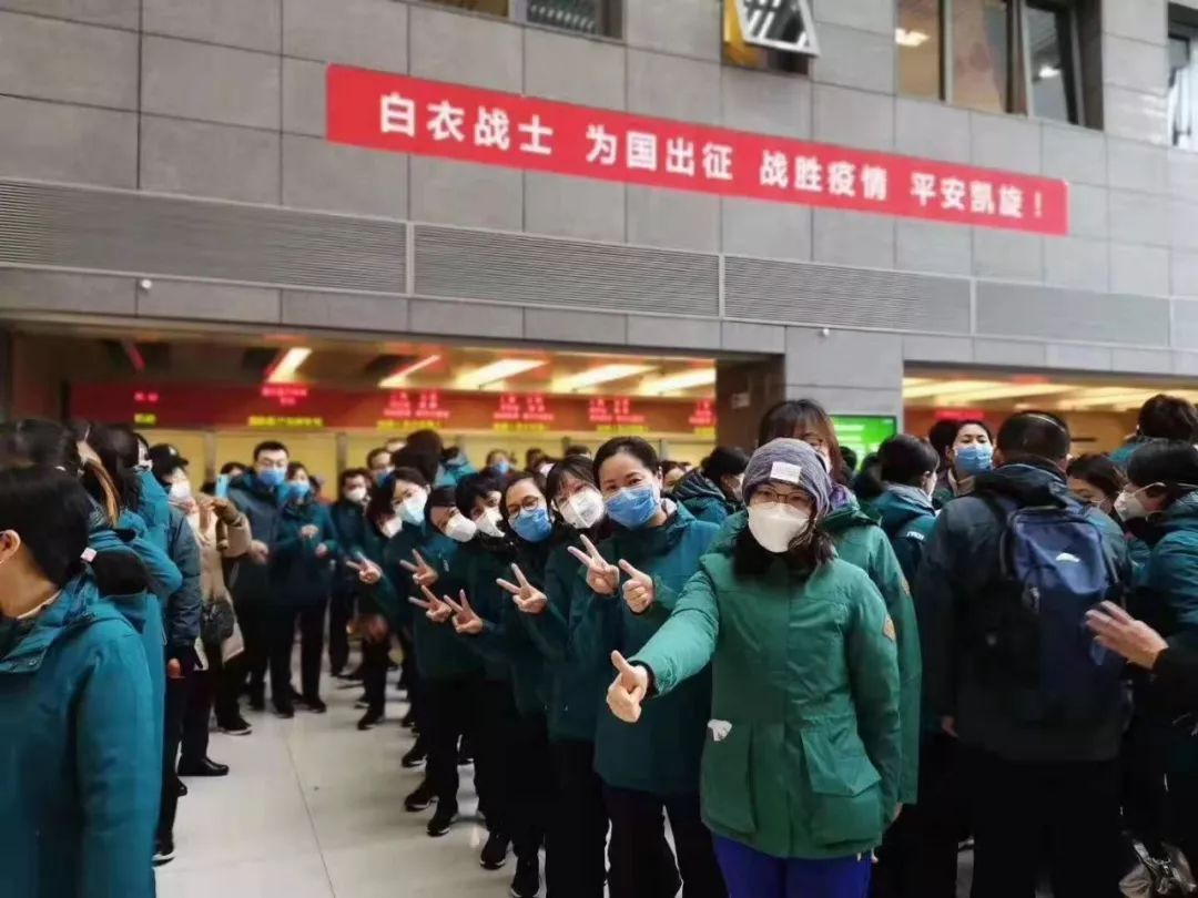 这些“天团”会师武汉！网友：王炸组合来了，必能战胜疫情！