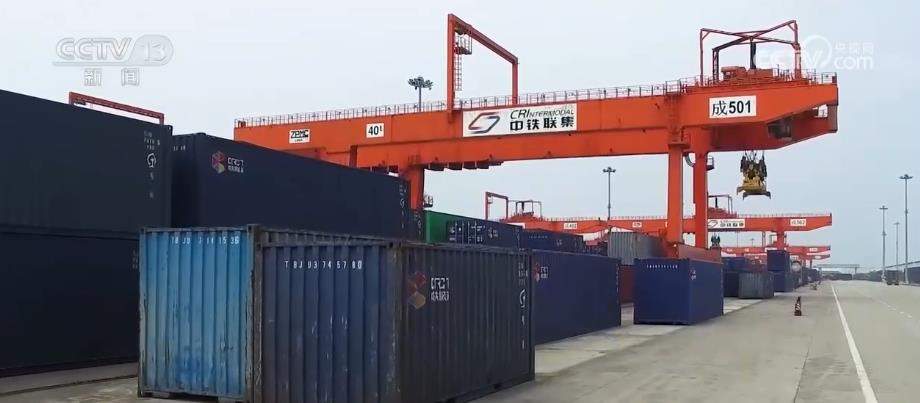 外贸区域结构优化 中西部地区外贸进出口保持领跑态势