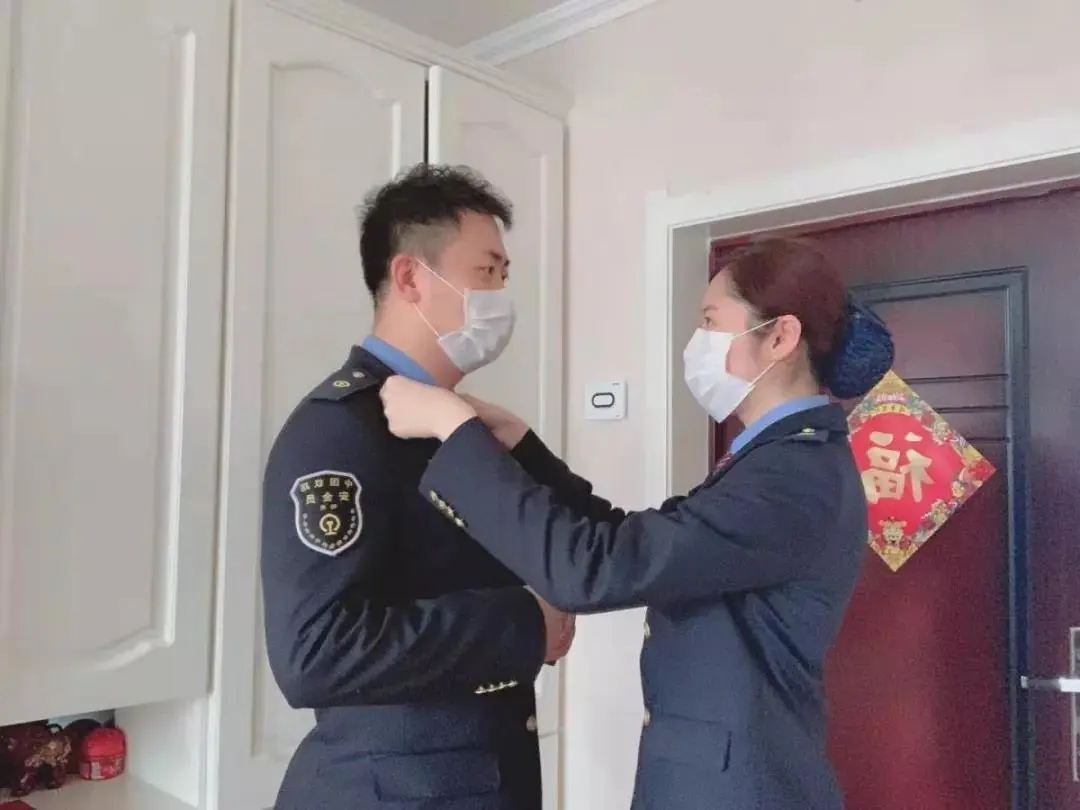 东南西北中，青年在行动丨战“疫”中的铁路人