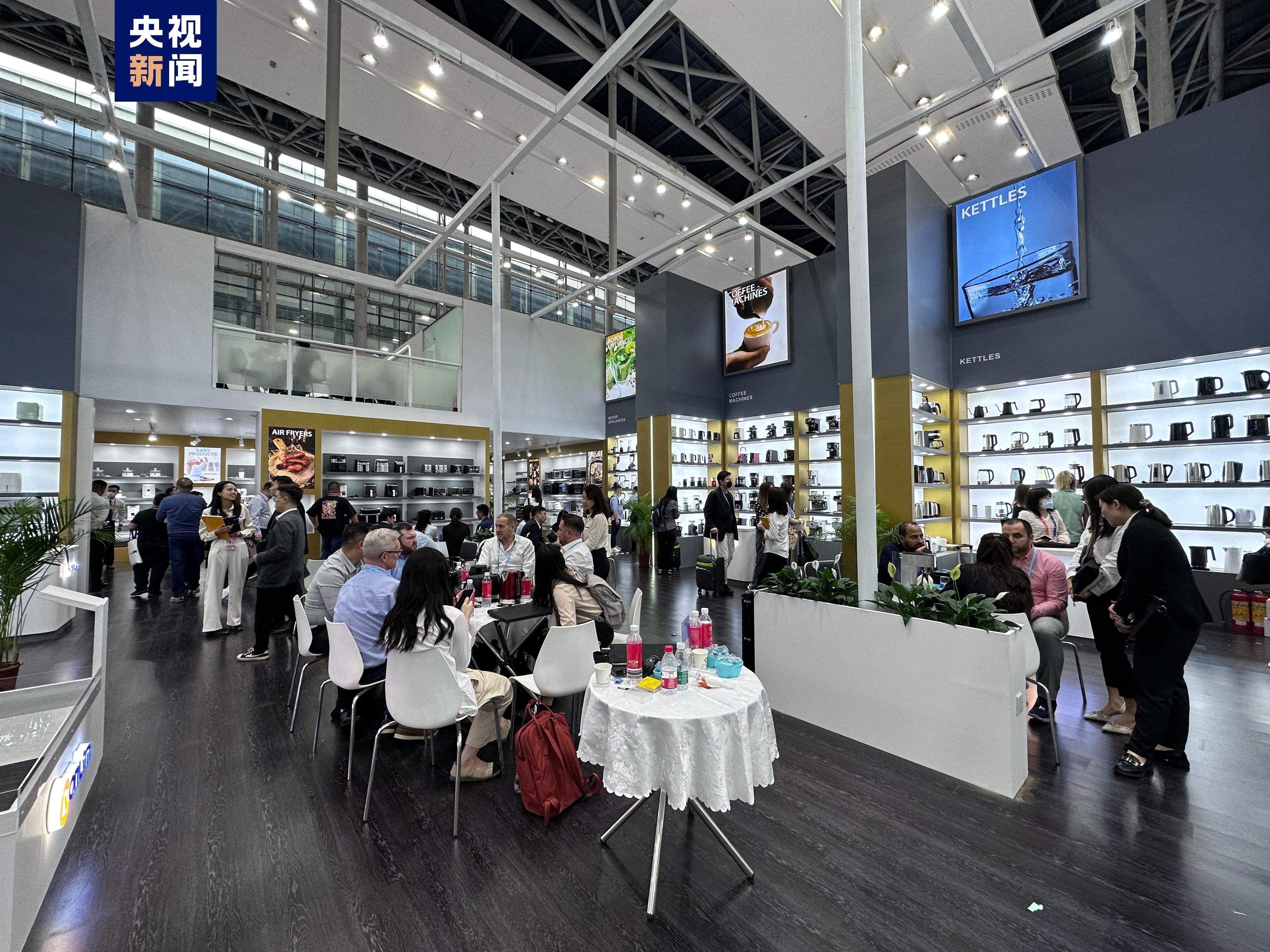 多图直击！第133届广交会再现“万商云集”场景