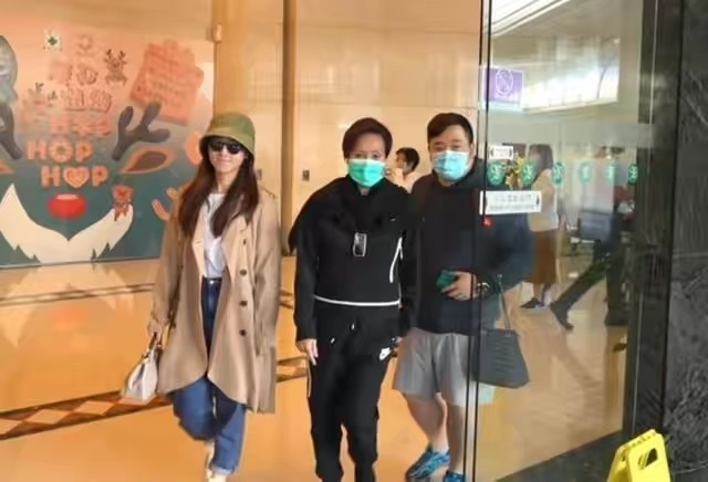 曾志伟妻子去世|【痛心】曾志伟妻子去世，曾志伟过往“风流韵事”又被扒出