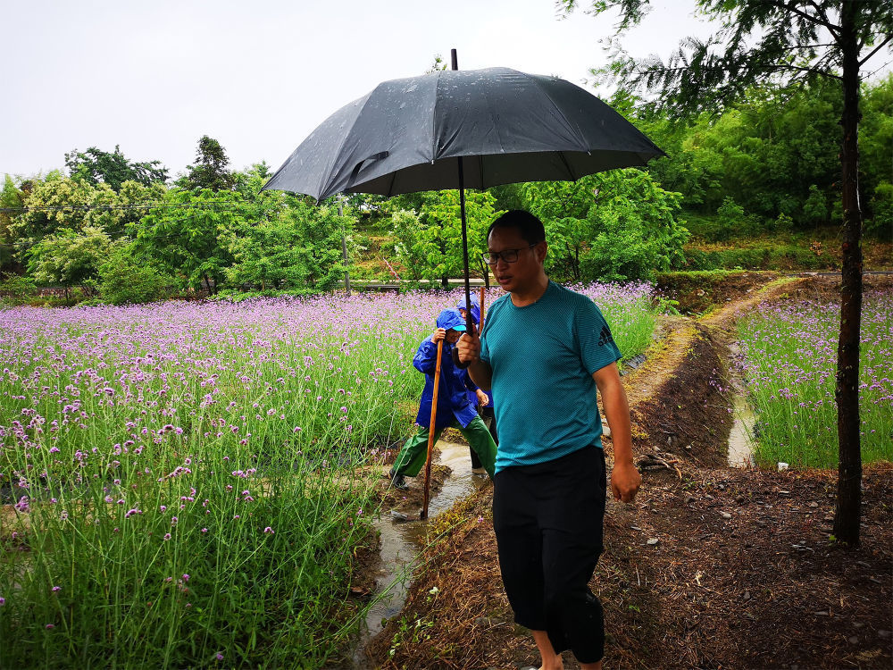 危难关头，总有英雄挺身而出——记习近平总书记关心的三位抗洪英雄