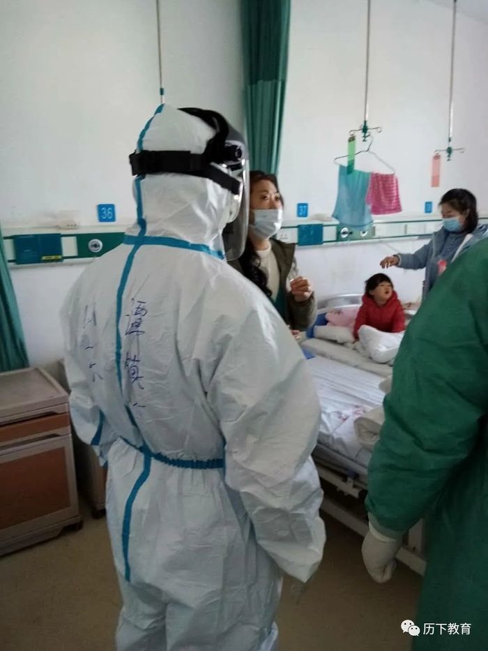 历下区开展“战疫情”系列主题德育 致敬最美战“疫”人