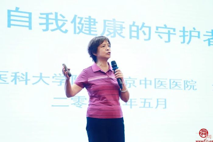 中国妇女杂志社副社长一行来济调研送课