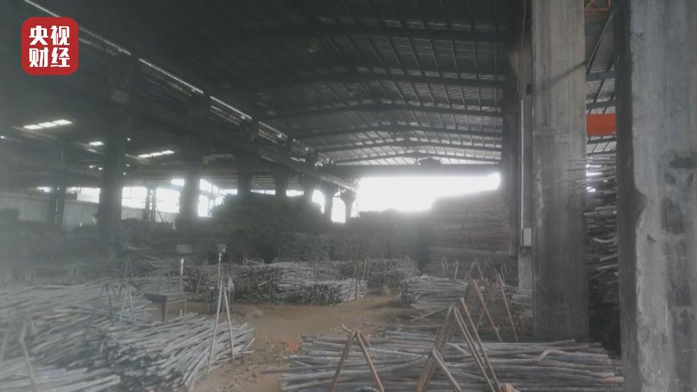 央视315晚会：废旧钢筋一夜翻新，一年上万吨黑心钢筋流入工地