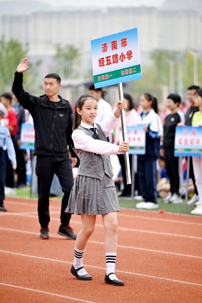 别眨眼！市中学子大片“上映”