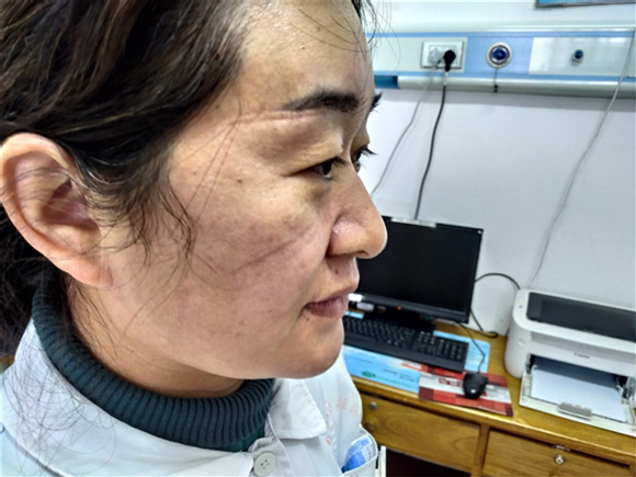 泉城文明家庭微访谈丨舍小家顾大家 他们在三个不同的战场上战斗