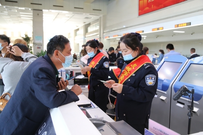 @准新车车主 挂牌高峰又又又来了！这份攻略请收好