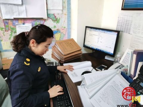 城管巾帼风⑨｜历下区城管局大明湖中队房丽：平凡执法岗位上的17年默默坚守