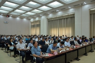 济南市政府办公厅举办市热线办典型事迹报告会