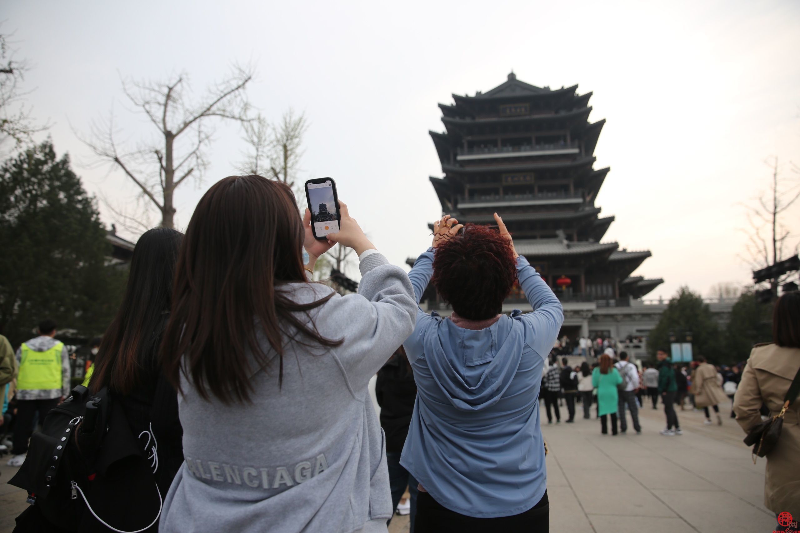 用一首歌，唱出爱的城｜超然楼超燃“快闪”唱响泉城