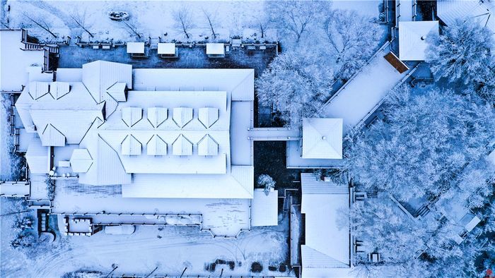 雪落冬藏！九如山迎来鹅毛大雪，银装素裹美如画