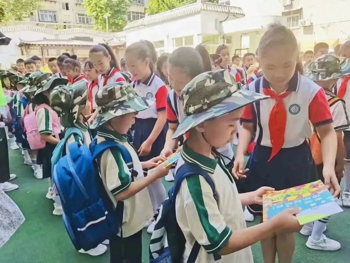 你好，小学！育贤第二幼儿园开展幼小衔接活动