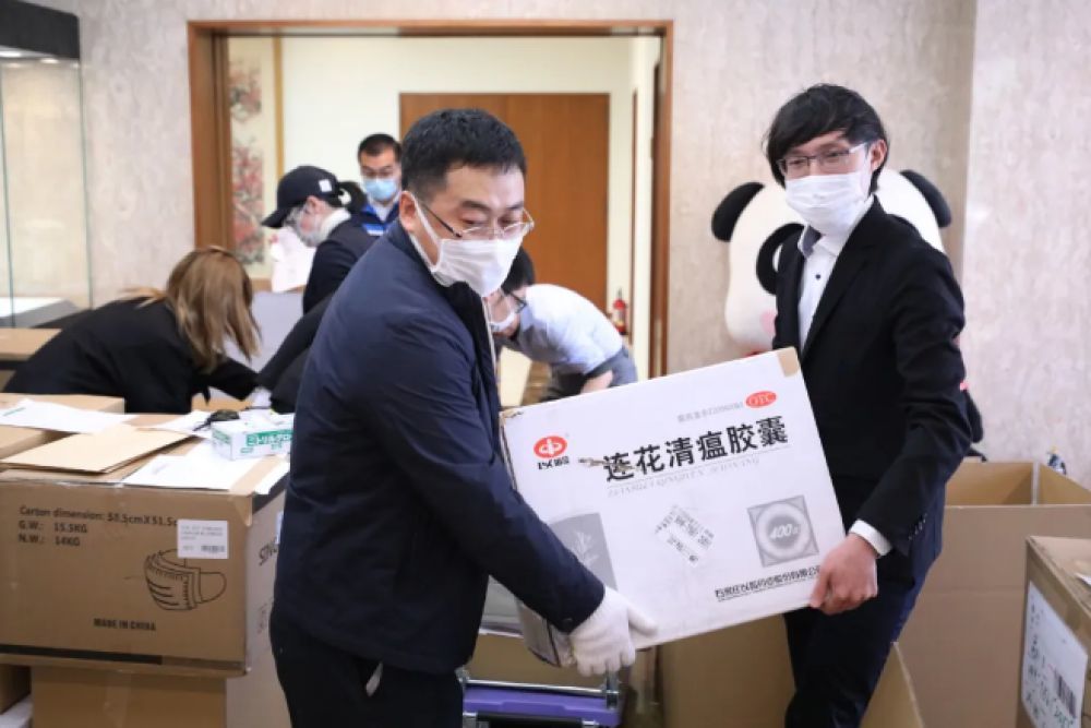 致敬！中国支持全球抗疫，他们冲在最前线