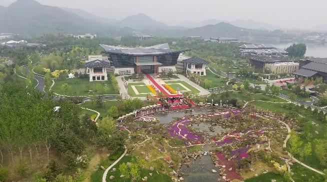 时政新闻眼丨习主席和39位外方领导人围桌共绘“工笔画”