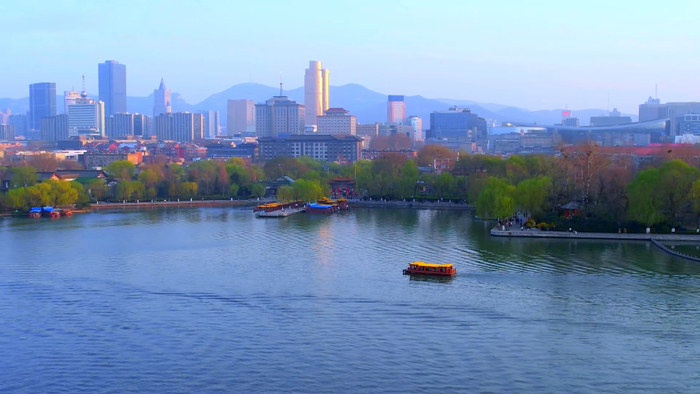 诗画济南丨四面荷花三面柳 半城湖色美如画