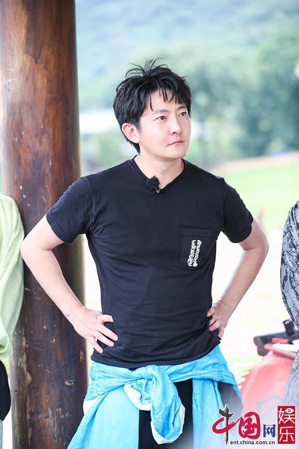 《极挑6》任嘉伦与“极限男团”挑战古诗词填空