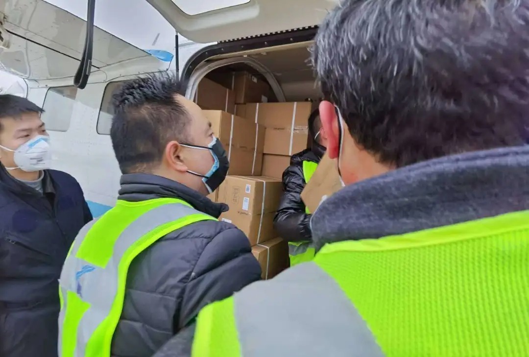 【视频连线】带着核酸试剂飞离武汉，我只有24小时