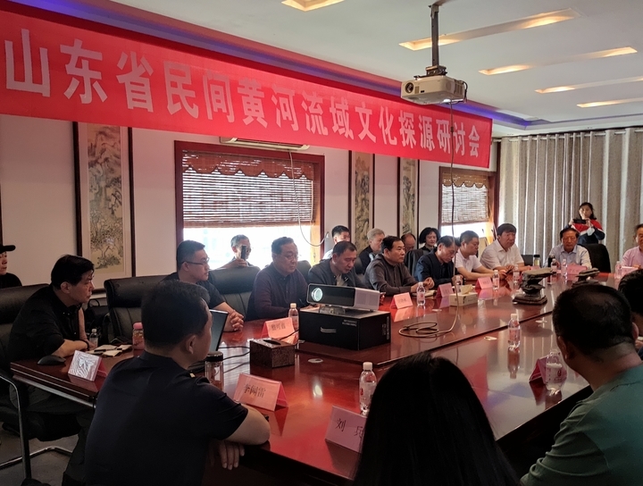 对刘氏家族收藏的几千块古钟表进行集中展示，探究钟表发展史，在大众中普及钟表知识，为保护这一人类文化遗产做贡献。