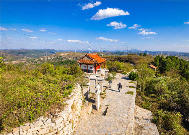 秋日原山如诗如画