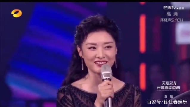 周涛一秒上班杨澜一秒下班|【围观】周涛一秒上班杨澜一秒下班 灯决定我的表情